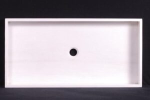 Biała prostokątna umywalka z otworem drażnikowym - Metamar